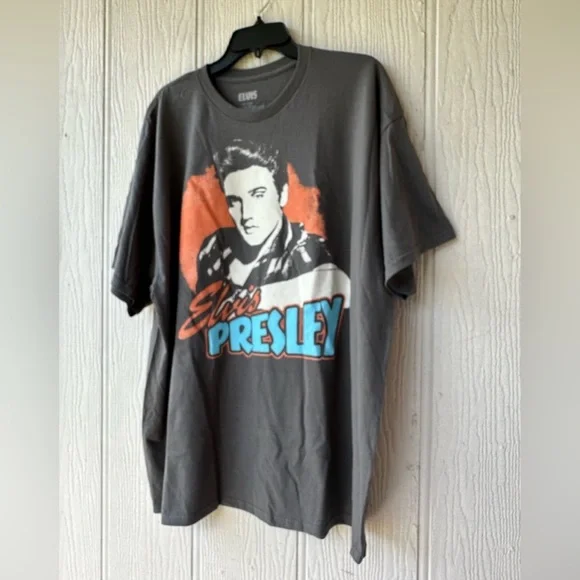 NEW Elvis Presley  Graphic T-Shirt - Picture 2 of 7